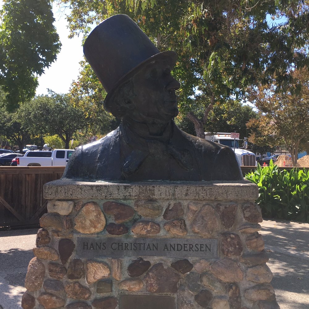 Bronze bust of Hans Christian Anderson Bronze bust of Hans Christian Anderson