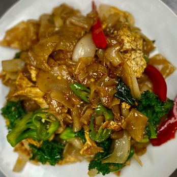Thai Cookery - Drunken Noodle - Thai Near Me - Hawthorne, New Jersey