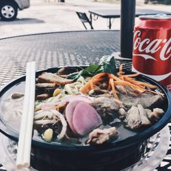 Skully's - Pork-on-pork ramen
