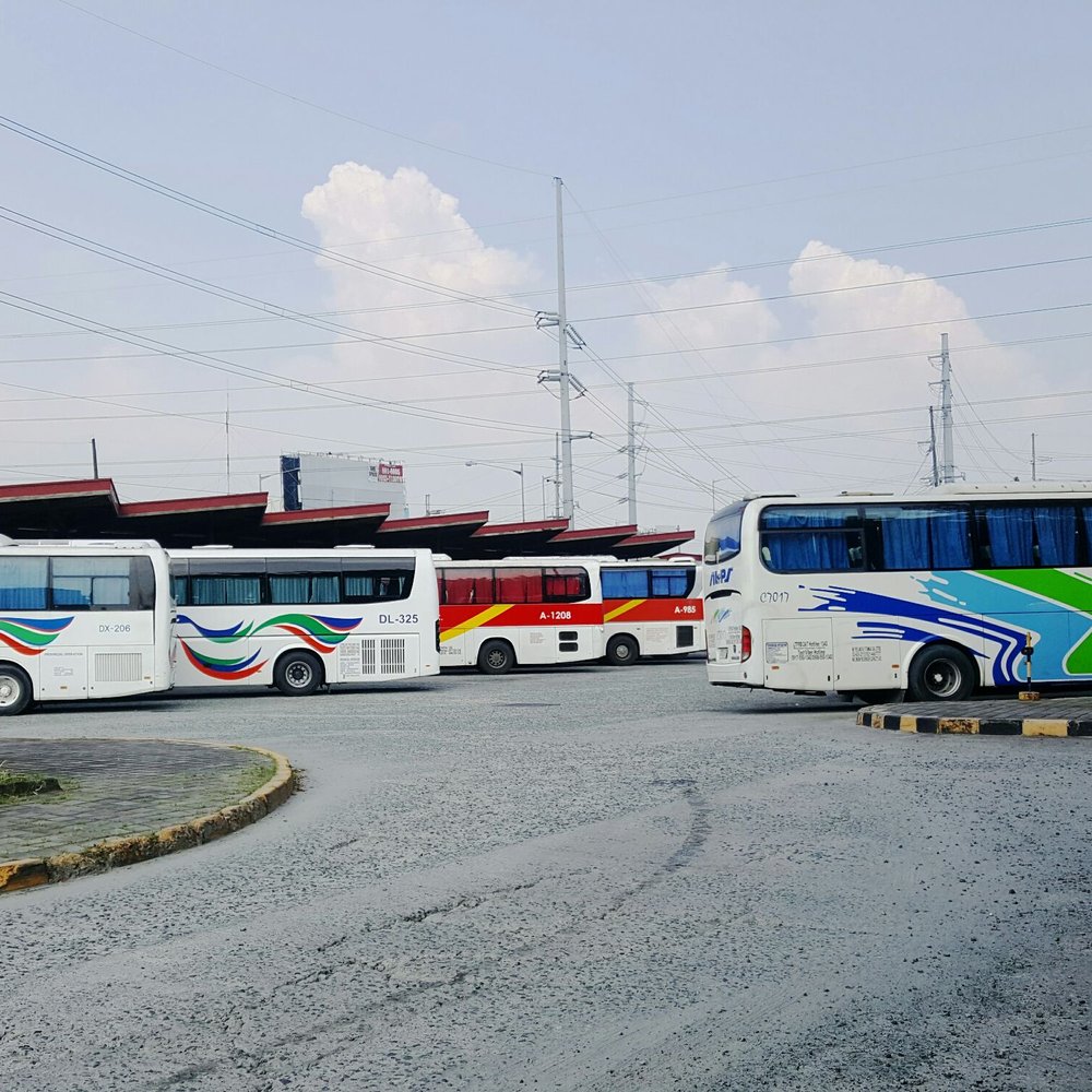 Island hopping in the Eastern Visayas islands | Sandalsand, image size:1000x1000