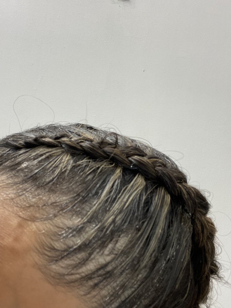 El Shaddai's Hair Braiding Logo