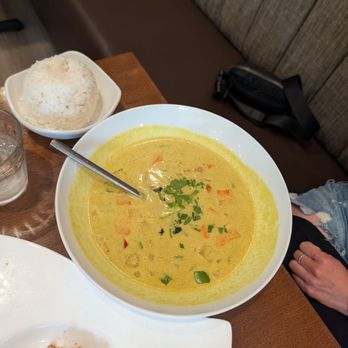 Taroko Asian Bar And Grill - Thai curry. Had 2 but it wasn't that spicy - Korean Near Me - Redding, California