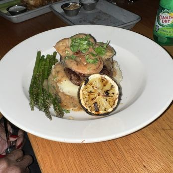 BJ's Restaurant & Brewhouse - New American Near Me - Cary, North Carolina