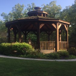 Sherando Park - Gazebo with picnic tables