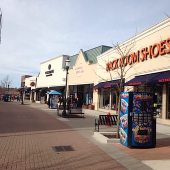 Branson Mo - A shoe store and the toys and calendar store. Got a sweet St. Louis Blues calendar in January for a huge discount. - Sports Bars Near Me - Branson, Missouri