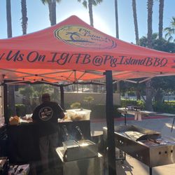 Pig Island BBQ - Pig Island BBQ pop up location providing amazing food.