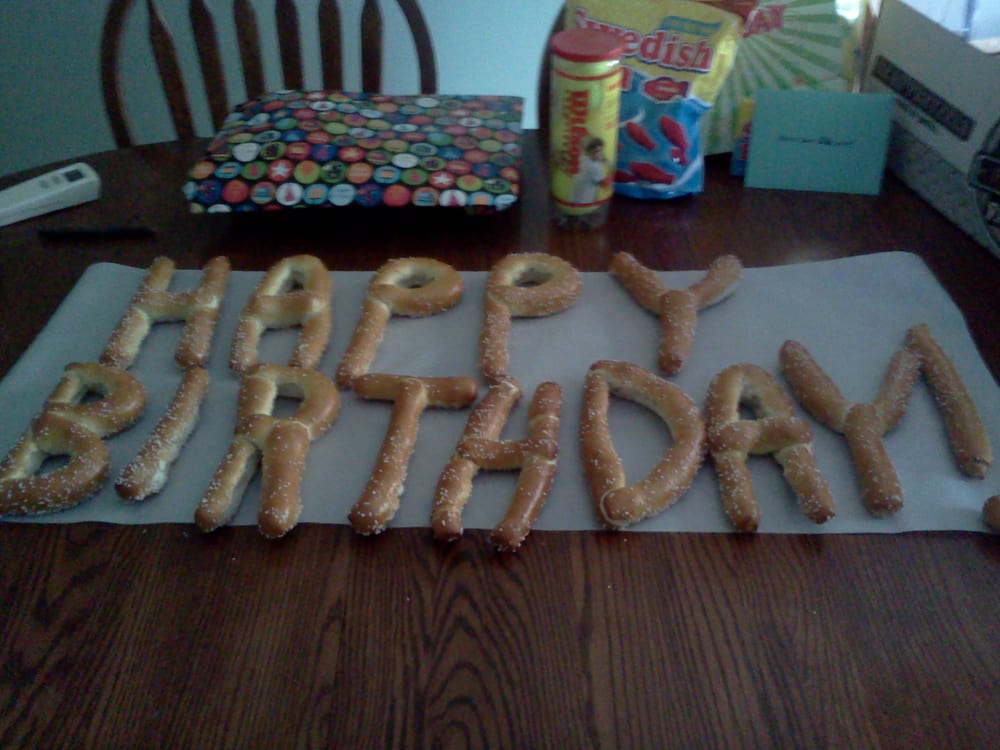 PHILLY PRETZEL FACTORY Updated July 2024 5334 Allentown Pike