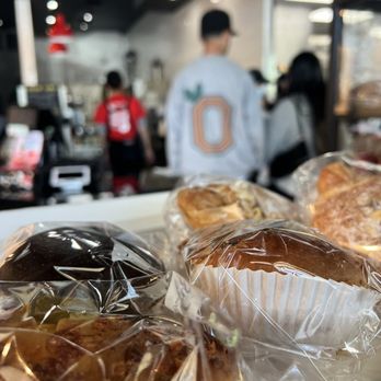 85°C Bakery Cafe-Concord - So many pastries! - Bakeries Near Me - Concord, California