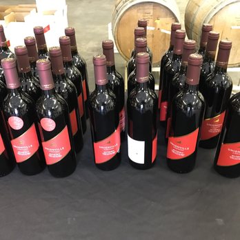 Unionville Vineyards - Wineries Near Me - Ringoes, New Jersey
