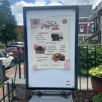 Here's The Scoop - Ice Cream & Frozen Yogurt Near Me - Washington, DC, District of Columbia