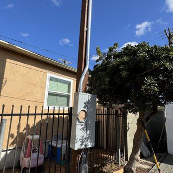 Ground Up Electric - Electricians Near Me - Los Angeles, California Ground Up Electric - Electricians Near Me - Los Angeles, California