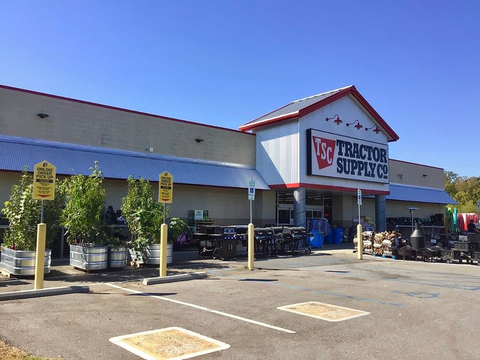 TRACTOR SUPPLY 181 Grimshaw St, Rayville, Louisiana Pet Stores