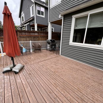 Decks for You - Finished deck with white railings - Decks & Railing Near Me - everett, Washington Decks for You - Finished deck with white railings - Decks & Railing Near Me - everett, Washington