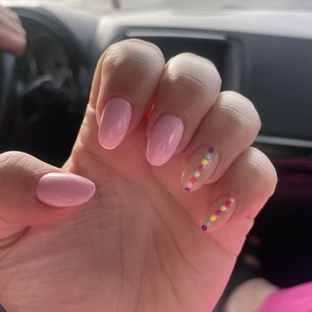 MOI Nails By Spring - Nail Salons Near Me - Los Angeles, California