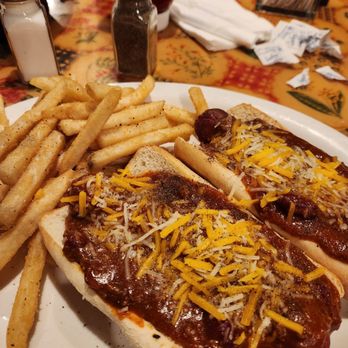 Lakeside Sports Grill - Chile dog - Cafes Near Me - Pahrump, Nevada