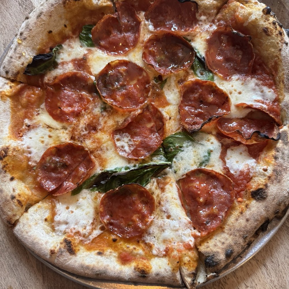 Oak & Rye - Pizza with spicy honey - Pizza Near Me - Los Gatos, California Oak & Rye - Pizza with spicy honey - Pizza Near Me - Los Gatos, California