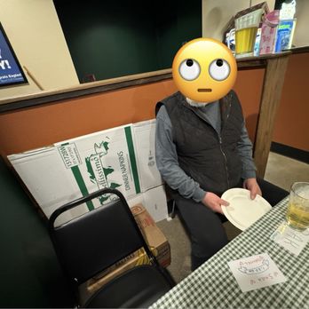 Juliano's Pizzeria - Bathrooms behind, cordoned in by wall, no movement - Pizza Near Me - Vancouver, Washington