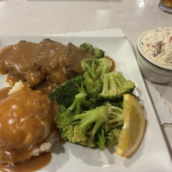 Mel's Drive-In - Meatloaf dinner and potato salad - Diners Near Me - Sherman Oaks, California