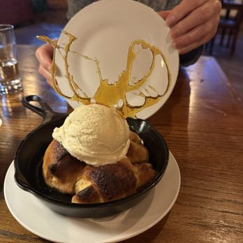 Honeysuckle - Dessert - New American Near Me - Berea, Kentucky