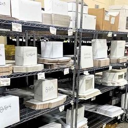 Bakery packaging for home and pro bakers. Cake boxes, wedding cake boxes, cupcake inserts and plastic containers.