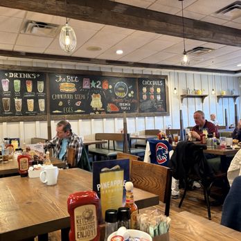 First Watch - Dining area - Breakfast & Brunch Near Me - Fairborn, Ohio