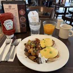 Eggs Benedict