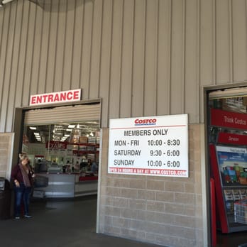 Costco - Entrance to the store - Wholesale Stores Near Me - Lehi, Utah