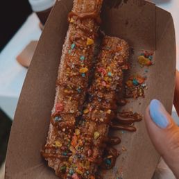 Dulce de leche syrup with fruity pebbles ! Dulce de leche syrup with fruity pebbles !