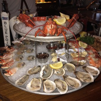 Old Ebbitt Grill - Seafood tower - Bars Near Me - Washington, DC, District of Columbia