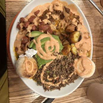 Noches De Colombia - a plate of food on a table - Colombian Near Me - Union City, New Jersey Noches De Colombia - a plate of food on a table - Colombian Near Me - Union City, New Jersey