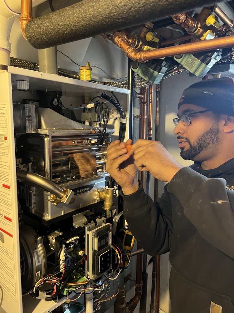 Slide of Dynamic Heating, Cooling & Geothermal