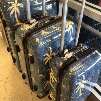 T j Maxx - Department Stores Near Me - Cranston, Rhode Island