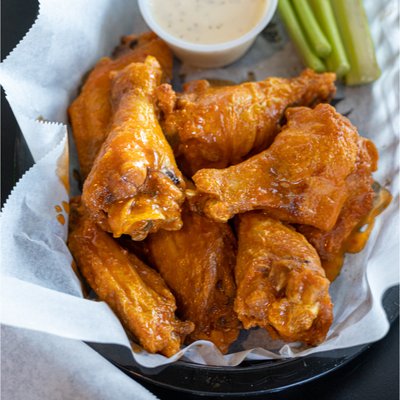 LA FAMIGLIA PIZZA - Updated July 2025 - 22 Photos & 33 Reviews - 9180