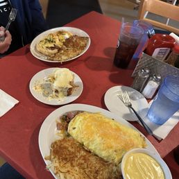 Denver omelette, Eggs Benedict, and Cornbread slathered in whipped butter! Denver omelette, Eggs Benedict, and Cornbread slathered in whipped butter!