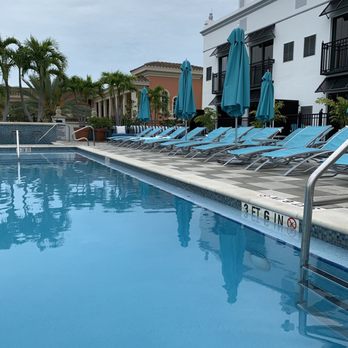 Inn on Fifth - Rooftop Pool - Hotels Near Me - Naples, Florida