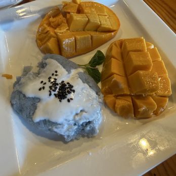 Mali Thai Restaurant - Mango sticky rice - Thai Near Me - Nederland, Texas Mali Thai Restaurant - Mango sticky rice - Thai Near Me - Nederland, Texas