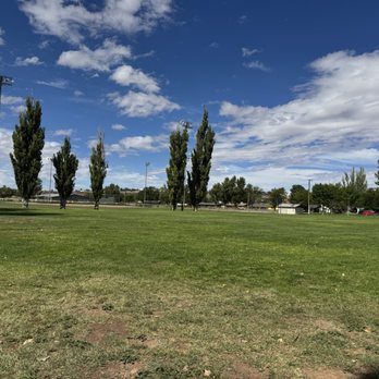 Hunt Park - Park - Dog Parks Near Me - Riverside, California Hunt Park - Park - Dog Parks Near Me - Riverside, California