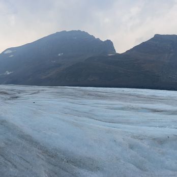 Columbia Icefield Glacier & Centre - The glacier - Visitor Centers Near Me - Jasper, Alberta