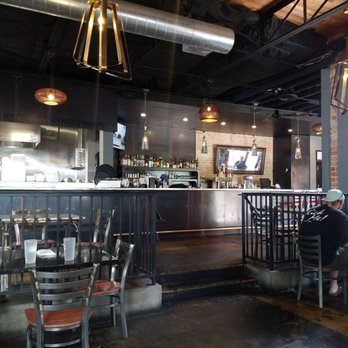 LINDY’S ON 4TH - Updated December 2024 - 539 Photos & 667 Reviews - 500 ...