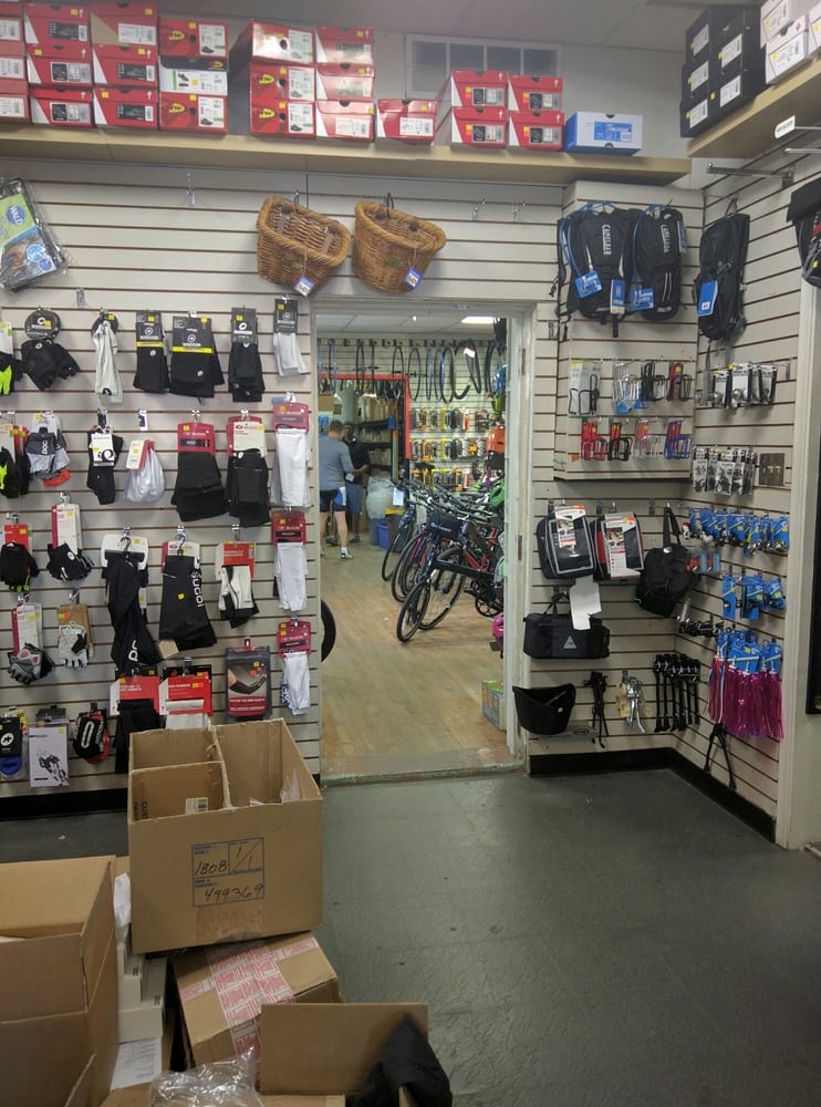 CHAIN REACTION BICYCLES - 11 Photos 
