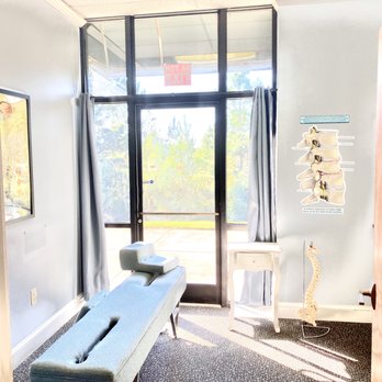 Spine Chiropractic - The office, featuring the pelvic bench - Chiropractors Near Me - Denver, North Carolina Spine Chiropractic - The office, featuring the pelvic bench - Chiropractors Near Me - Denver, North Carolina