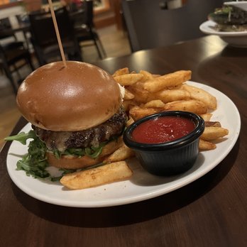Pounders Restaurant - Grahamburger - Pizza Near Me - Laie, Hawaii