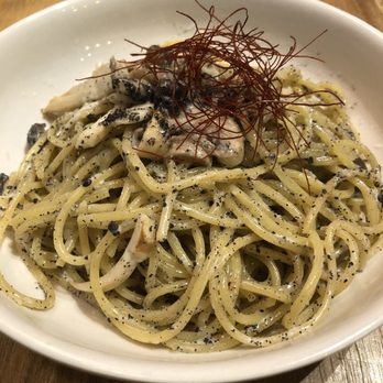 Cafe Revol - Assorted mushrooms and black truffle spaghetti - Coffee & Tea Near Me - Hong Kong, HK