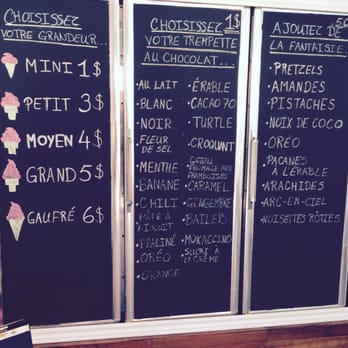 La Diperie - Good luck deciding on toppings! - Ice Cream & Frozen Yogurt Near Me - Montreal, Quebec
