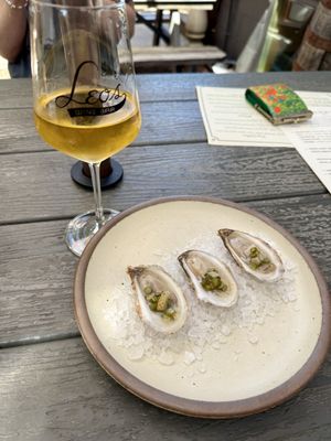 Leo's House of Thirst by null