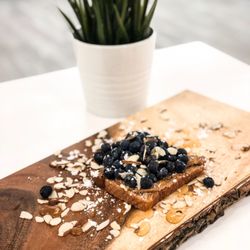 Juiccee Health & Nutrition Bar - Blueberry Almond Toast
