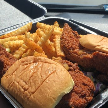 Dave's Hot Chicken - Dave's #2 2 Sliders w/ Fries - Chicken Shop Near Me - Chicago, Illinois