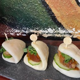 Porky bun: skip them. Dry and lacking flavor. Porky bun: skip them. Dry and lacking flavor.