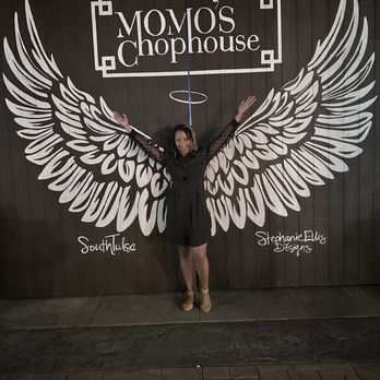 Momo’s Chophouse - Great spaces to take photos - Steakhouses Near Me - Tulsa, Oklahoma
