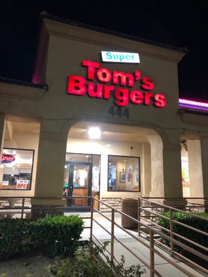 Super Tom's Burgers by null